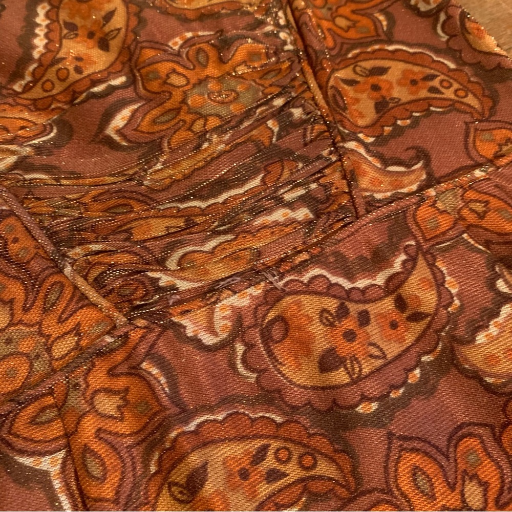 🍂60s Metallic Paisley Dress🍂 - Picture 3 of 9